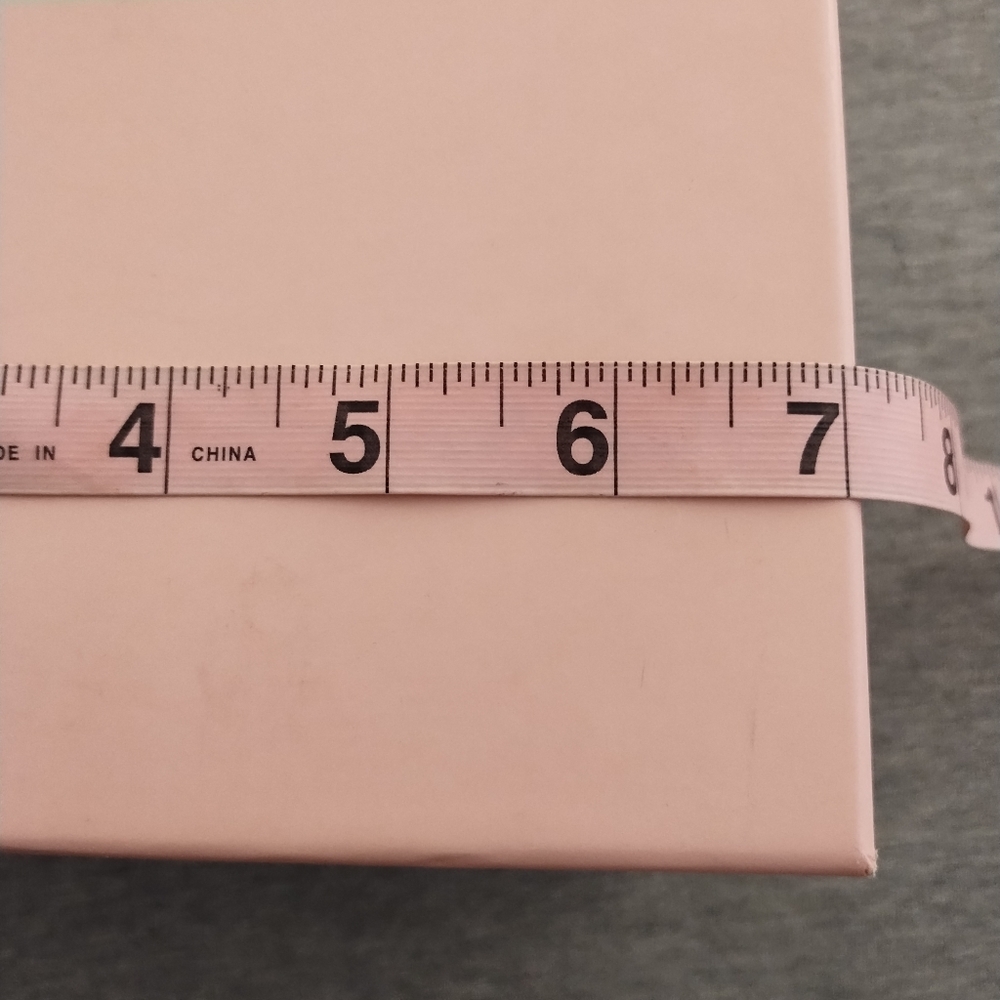 Kate Spade Shoe Box with Kate Spade Tissue Paper - Picture 6 of 16